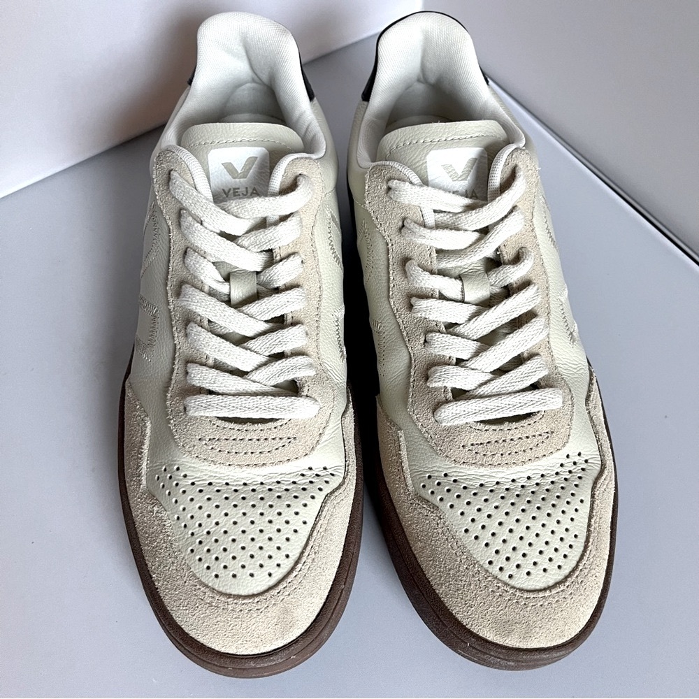 Veja V-90 ZZ O.T. Leather Sneaker - Picture 2 of 7